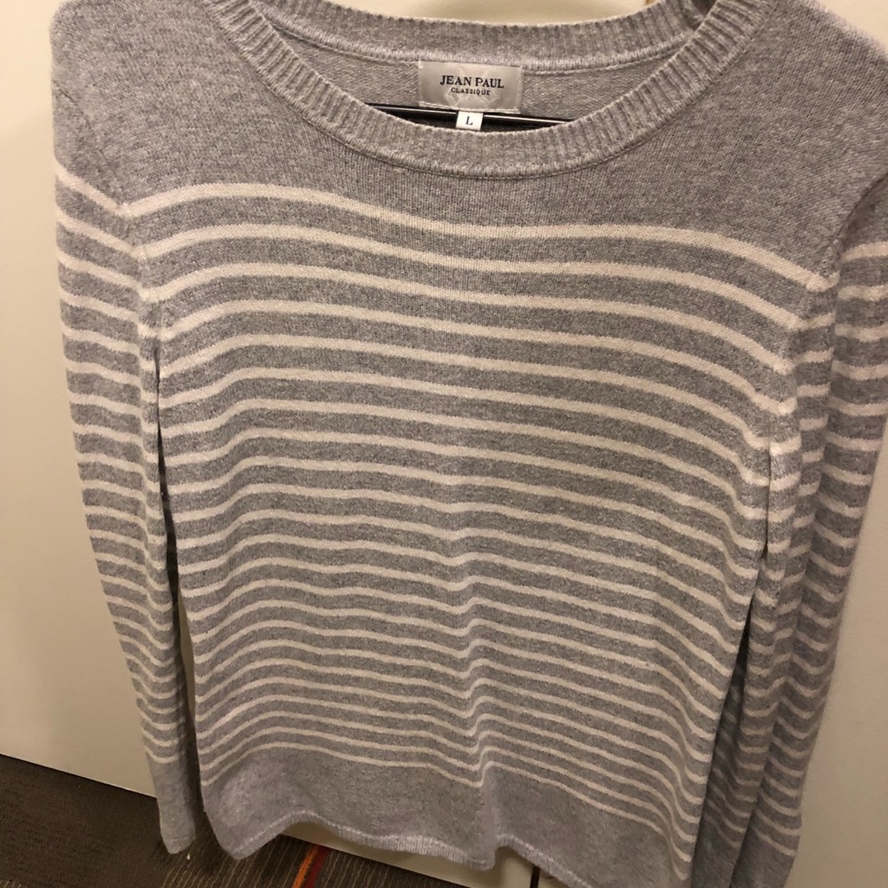Gray and white sweater